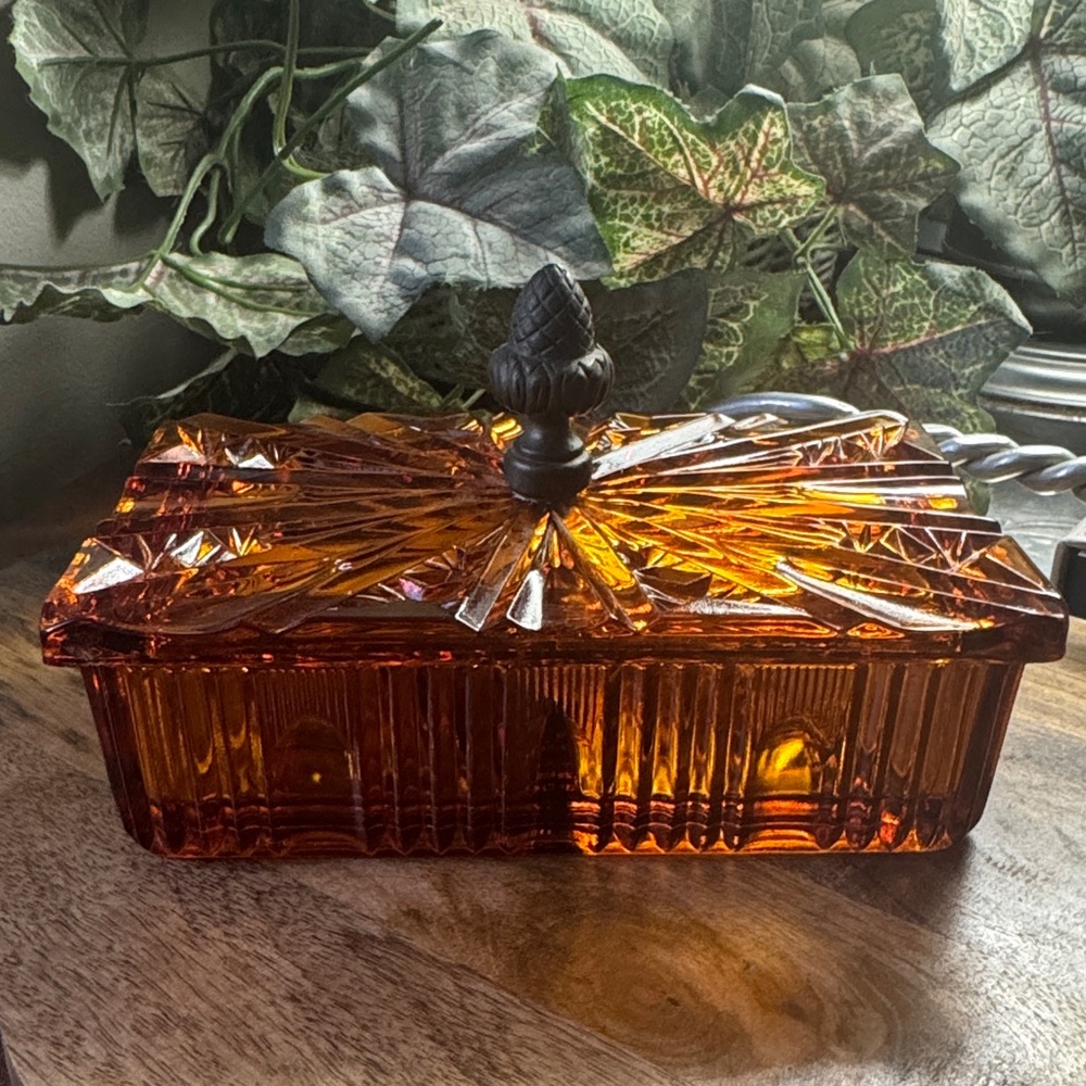 Colony Radiant Amber Pressed Glass Divided Tobacco Box